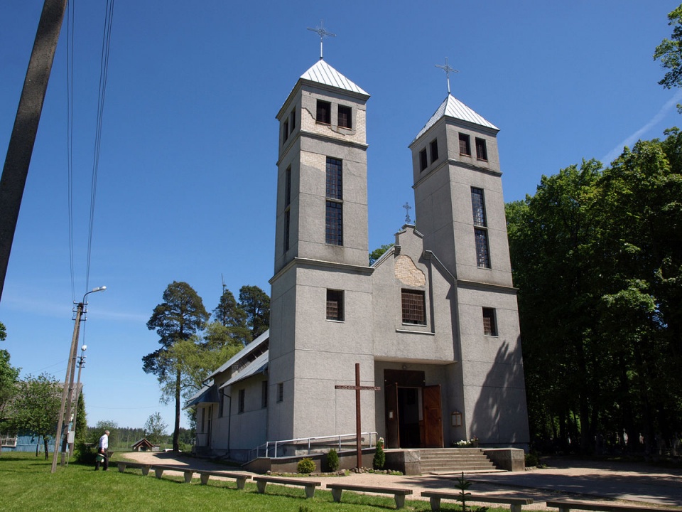 Kościół w Solecznikach [Juste - Praca własna, CC BY-SA 3.0, https://commons.wikimedia.org/w/index.php?curid=4420512]