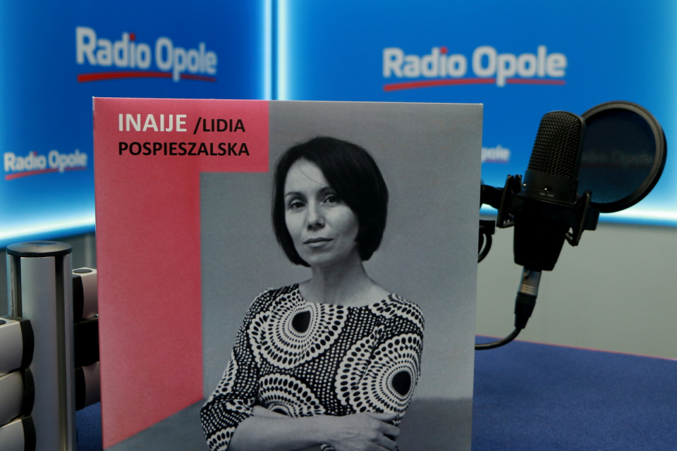 Okładka płyty Lidii Pospieszalskiej "Inaje" [fot. Agnieszka Lubczańska]