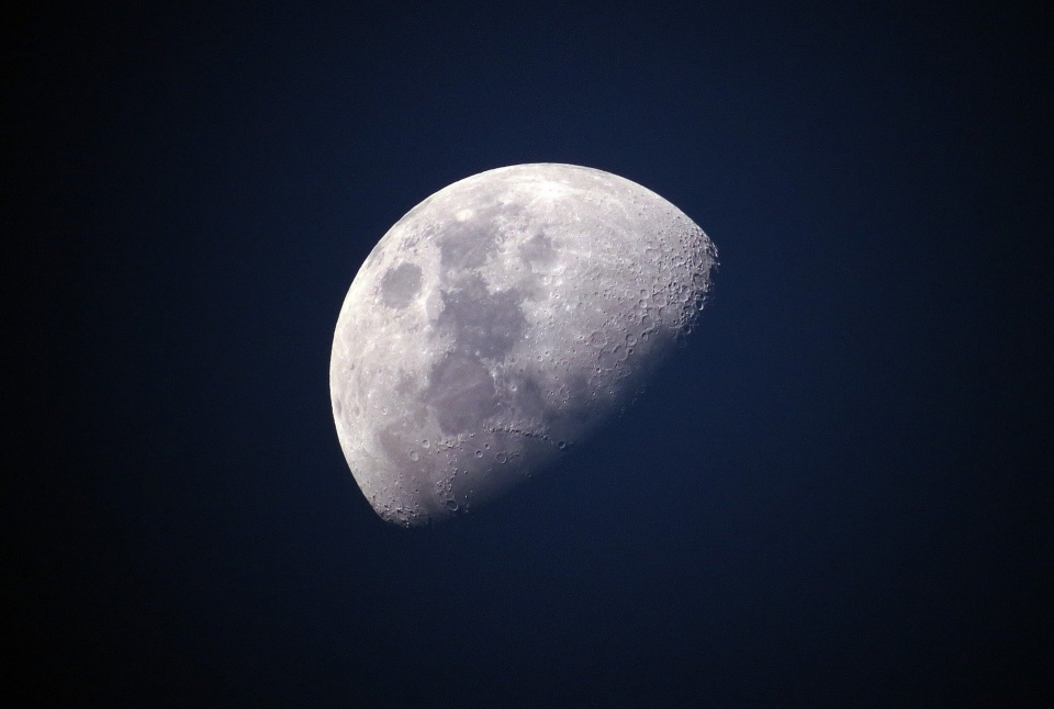 Księżyc [fot. Pixabaya]