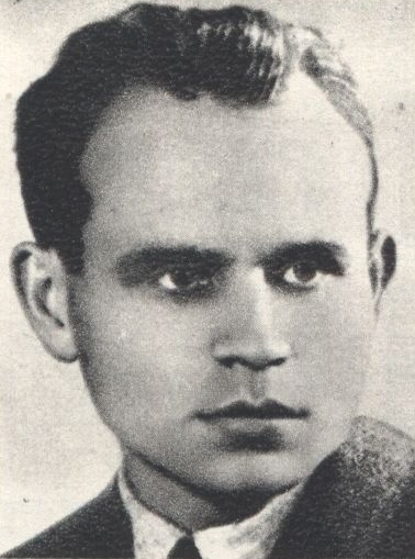 Antoni Kocjan (1902-1944) – polski konstruktor lotniczy, członek Armii Krajowej. Pomógł rozwikłać tajemnice niemieckich rakiet V-2. Aresztowany przez Gestapo w czerwcu 1944, rozstrzelany dwa miesiące później w Warszawie. [www.wikipedia.pl]