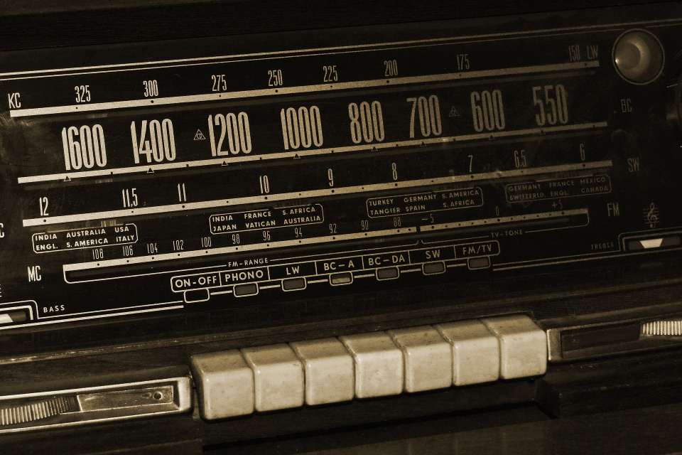 Vintage radio [www.pixabay.com]