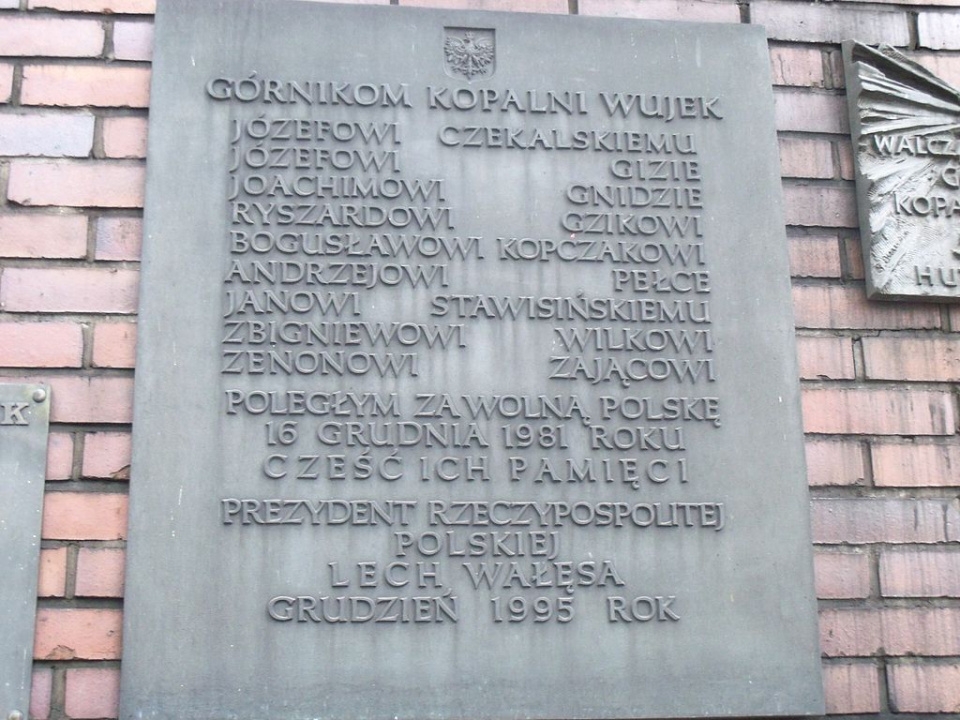 Pomnik poległych górników KWK „Wujek” w Katowicach. CC0 [Michał Bulsa - Praca własna]