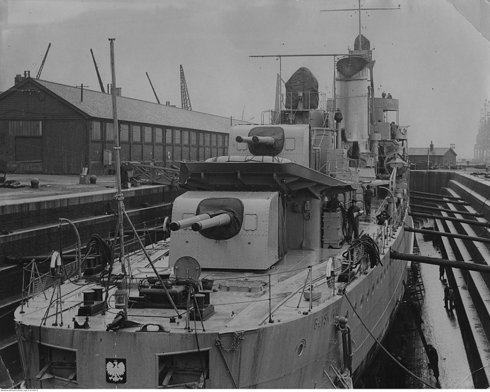 ORP "Błyskawica" w doku wykończeniowym w Southampton, listopad 1937 roku [fot. Narodowe Archiwum Państwowe]