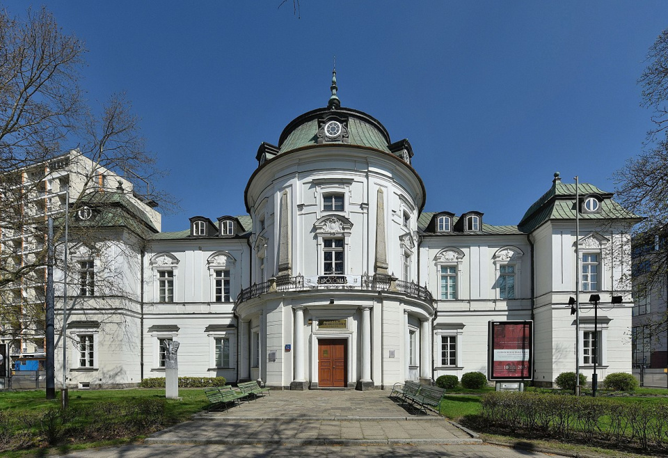 Pałac Przebendowskich, siedziba główna muzeum [Fot: Adrian Grycuk/CC BY-SA 3.0-pl/Wikimedia Commons]