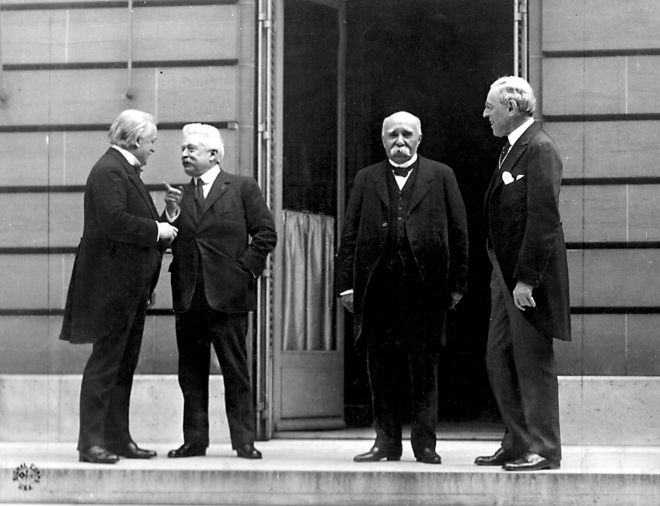 Wielka Czwórka Konferencji: David Lloyd George, Vittorio Emanuele Orlando, Georges Clemenceau i prezydent USA Woodrow Wilson. [fot. wikipedia/domena publiczna]