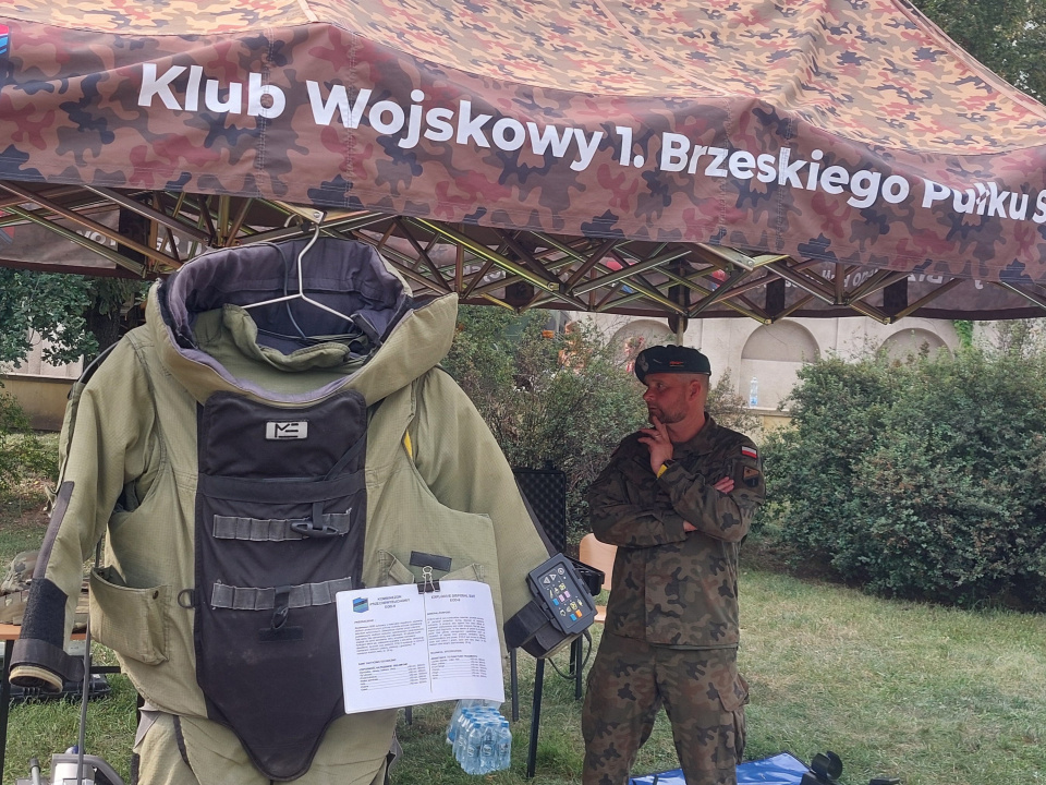 Мілітарний пікнік в Ополі з нагоди Дня Війська Польського (фото Світлани Мех)