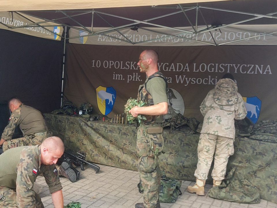 Мілітарний пікнік в Ополі з нагоди Дня Війська Польського (фото Світлани Мех)