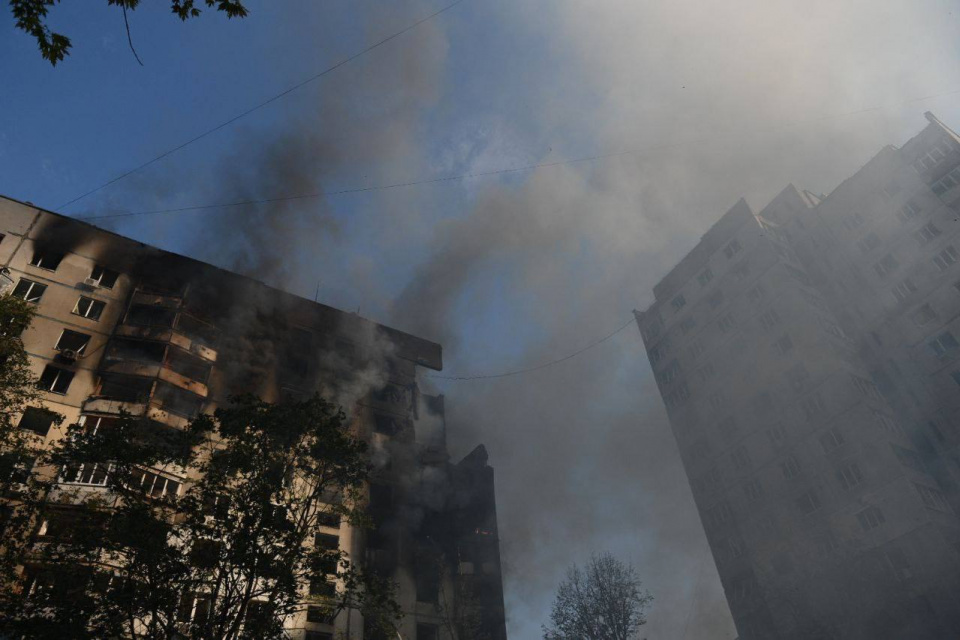 росіяни атакували Харків КАБами: п’ятеро загиблих і 38 поранених (фото з сайту Харківської ОВА)