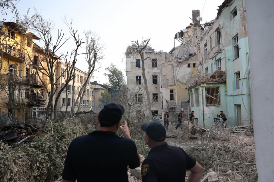 Сьогодні російські окупанти атакували Львів — 7 загиблих, з них двоє дітей (фото з фейсбуку Андрія Садового)