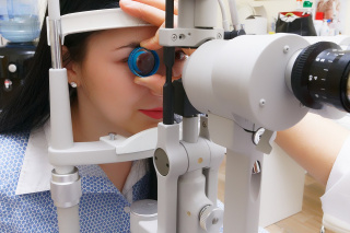 Czy optometrysta to zawód, który jest poszukiwany? [fot. https://pixabay.com/pl]