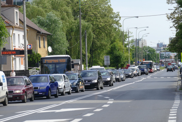 Na każdego dorosłego mieszkańca Opola przypada więcej niż jeden samochód lub motocykl. Liczba zarejestrowanych pojazdów ciągle rośnie