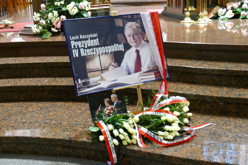 Obchody rocznicy tragedii smoleńskiej w opolskiej katedrze [fot. Monika Antczak]