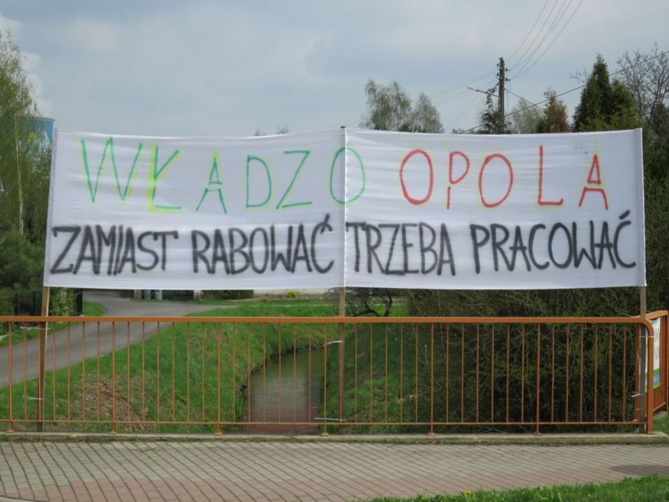 Samorządowcy protestują przeciwko powiększaniu Opola [ foto: Bogusław Kalisz ]