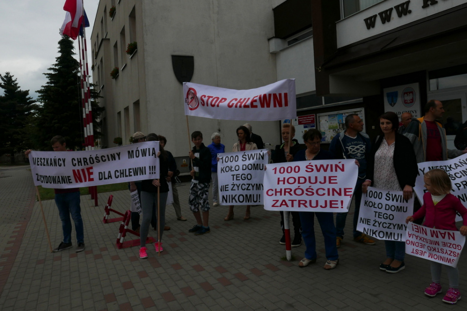 Protest przeciw budowie chlewni [fot. Monika Pawłowska]