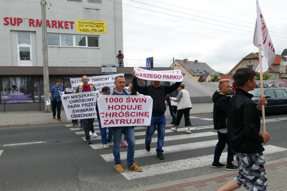 Protest przeciw budowie chlewni [fot. Monika Pawłowska]