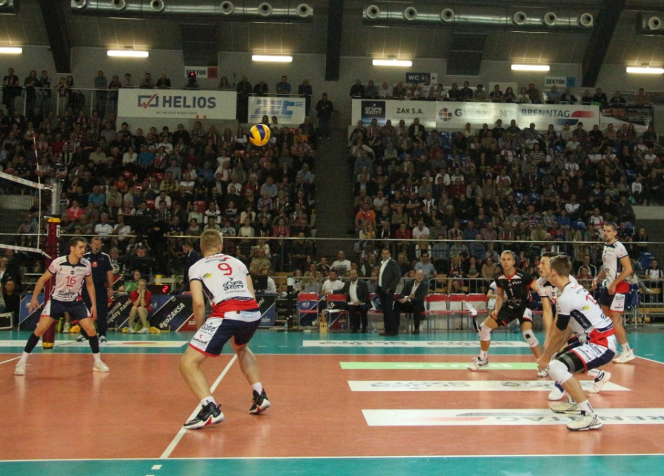 ZAKSA Kędzierzyn Koźle - Skra Bełchatów 1:3. Kedzierzyn 09.10.2016 [fot. Donat Przybylski]