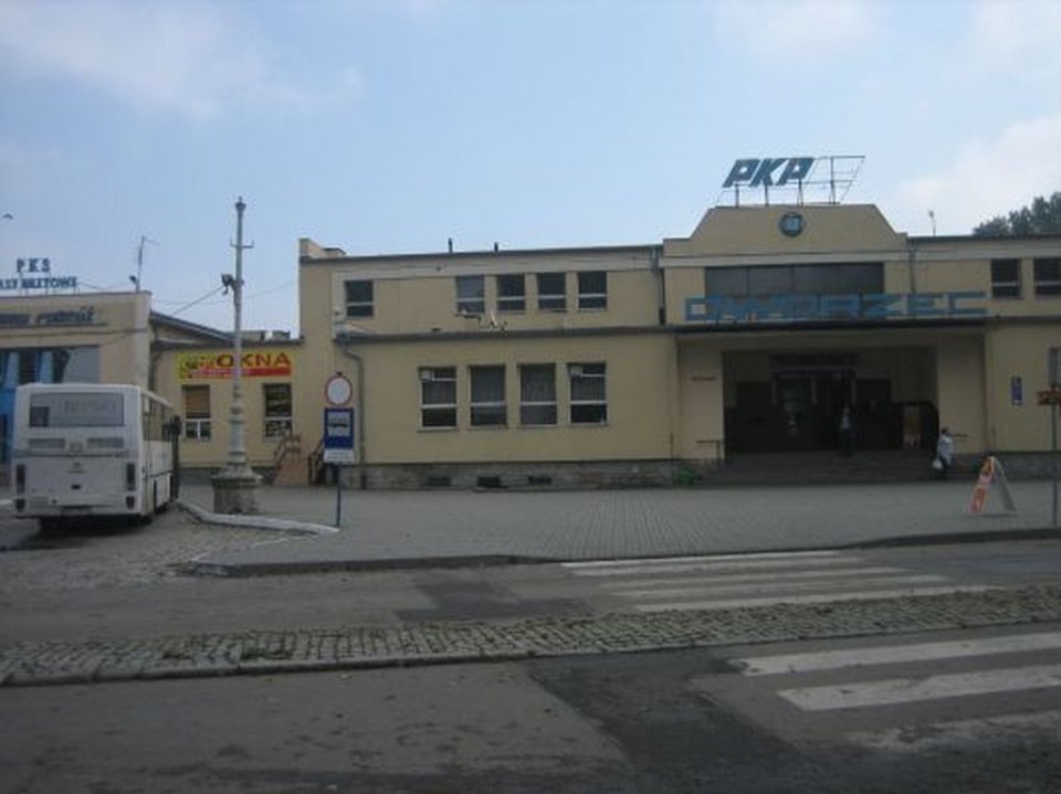 Dworzec PKP i PKS w Nysie [fot.Dorota Kłonowska]