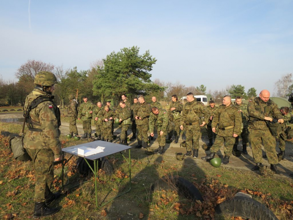 Ćwiczenia żołnierzy rezerwy w Winowie [fot. Katarzyna Zawadzka]