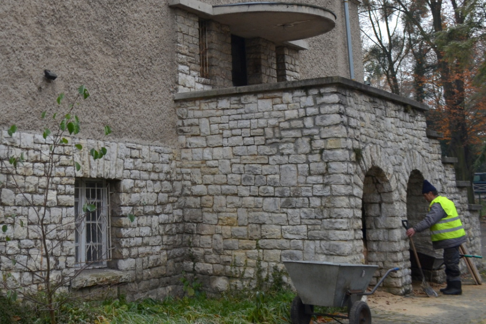 Prace budowlane związane z utworzeniem Dziennego Domu „Senior-WIGOR" w Niemodlinie [fot. UM Niemodlin]