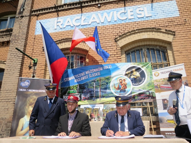 Miłośnicy kolei chcą połączenia czeskiej Osoblahy z Racławicami Śląskimi