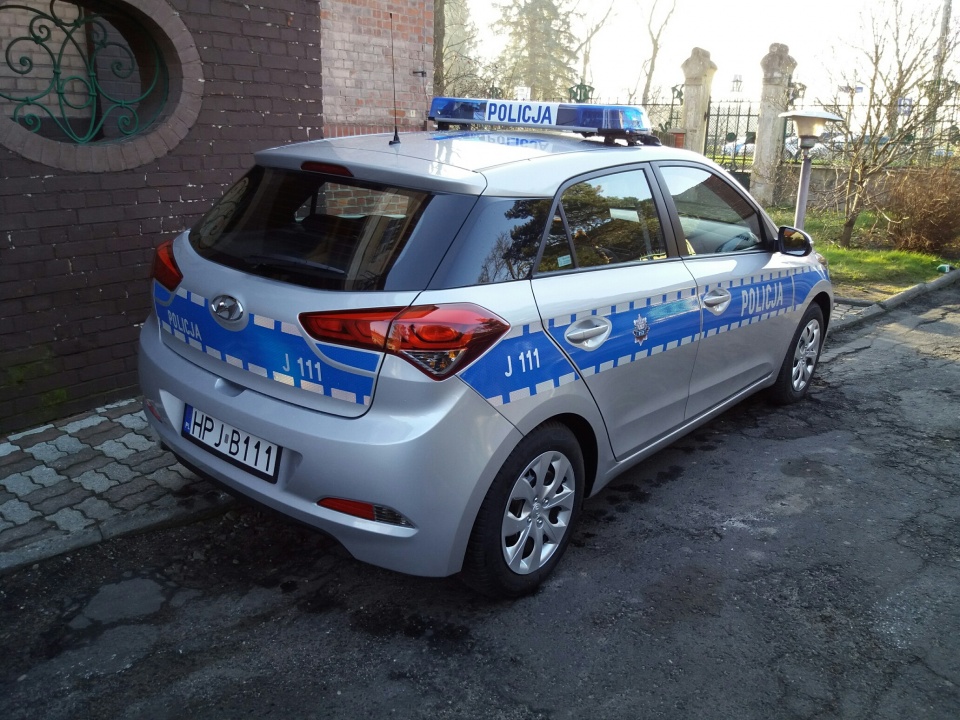 Brzeska policja odnawia flotę. Nowy radiowóz pojawił się w Grodkowie [fot. Maciej Stępień]