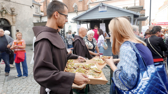 Franciszkanie w Opolu ponownie otworzą swoje bramy. Przed nami tradycyjny jarmark