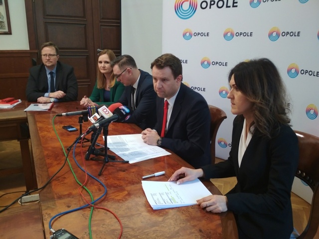 Burzliwa dyskusja na sesji Rady Miasta Opola. Efekt - Radni ograniczyli samodzielność prezydenta w kwestii obrotu nieruchomościami