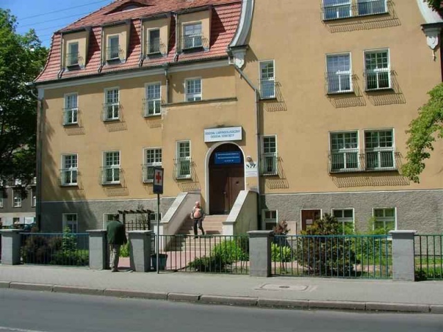 Interna w kluczborskim szpitalu wznawia działalność, w Głuchołazach wciąż zawieszenie