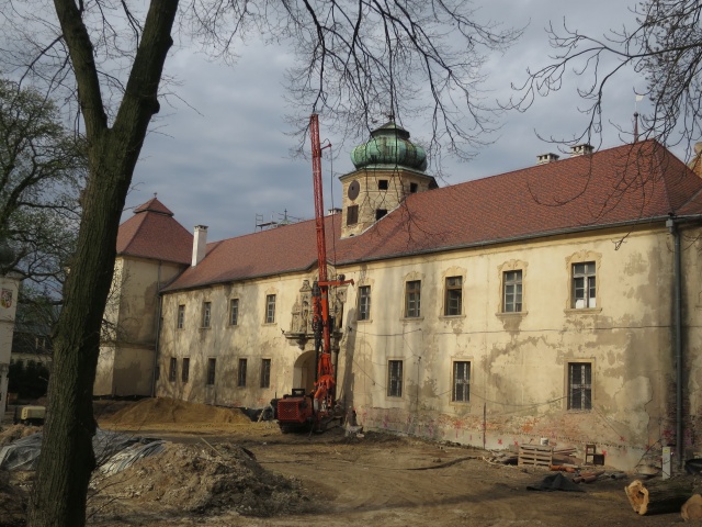 Postępująca renowacja zamku w Głogówku przyciąga inwestorów. Możliwa działalność gastronomiczna i hotelowa