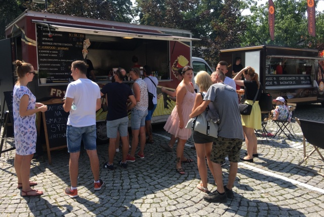 Samochody z ulicznym jedzeniem zaparkują w weekend w Kluczborku