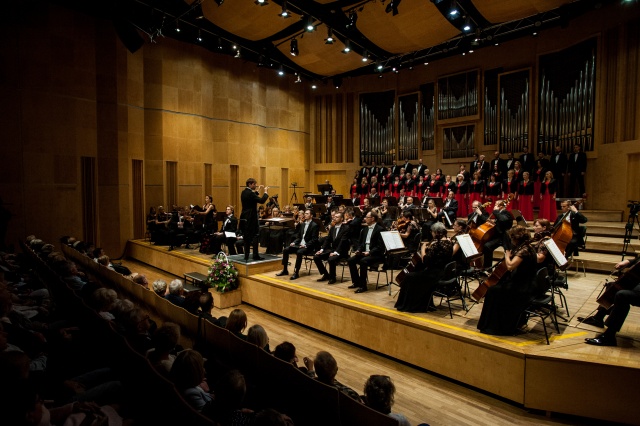 Nowy początek: przywrócona pamięć o wybitnych polskich dziełach na otwarcie sezonu artystycznego w Filharmonii Opolskiej