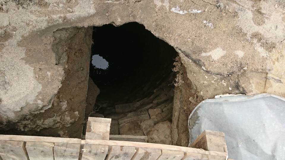 Kamienna studnia odkryta w Paczkowie [fot. UM w Paczkowie]