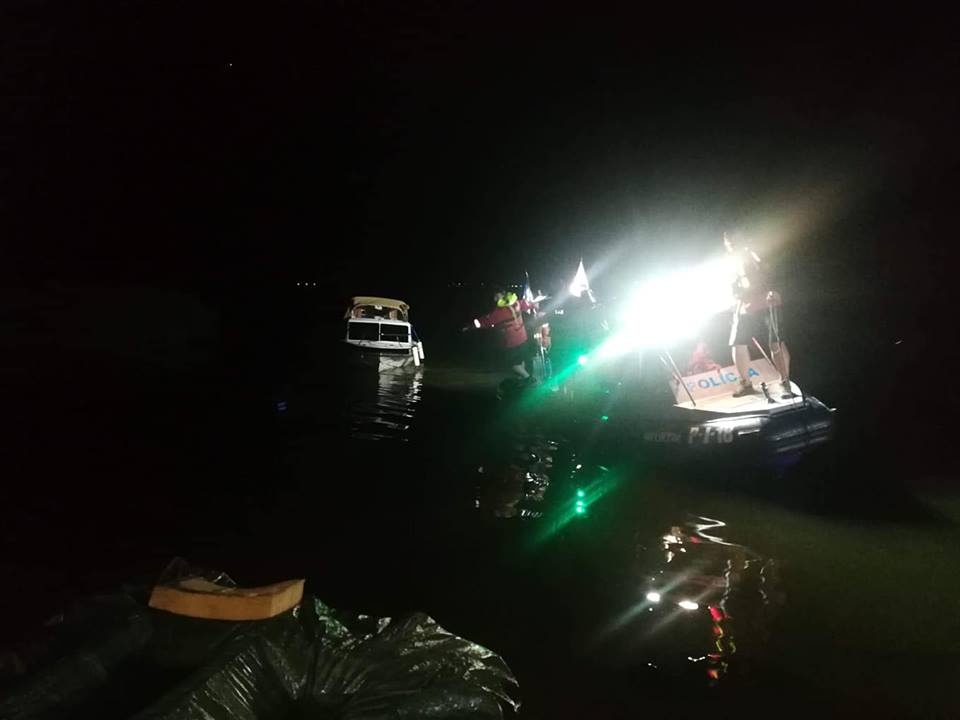 Nocna akcja na Jeziorze Otmuchowskim [fot. Jarosław Białochławek]
