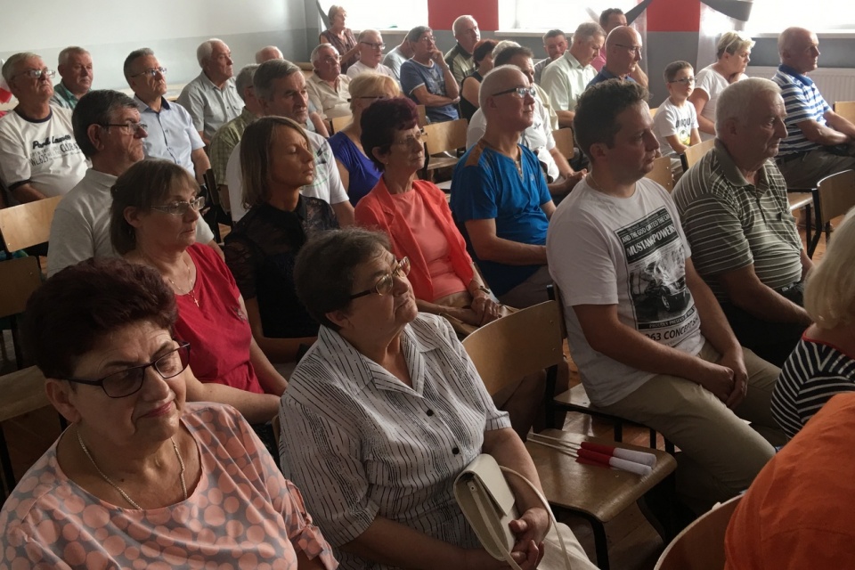 Mieszkańcy Praszki spotkali się z ministrem Jackiem Sasinem [fot. Agnieszka Pospiszyl]