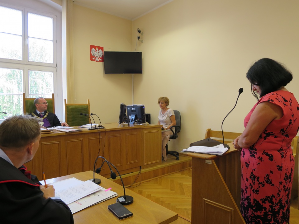 Krystyna Słodczyk podczas rozprawy przed Sądem Rejonowym w Prudniku [zdj. Jan Poniatyszyn]