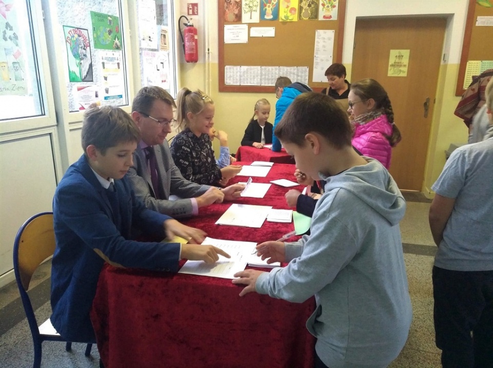 Symulacja wyborów w Publicznej Szkole Podstawowej nr 2 w Opolu [fot. Katarzyna Doros]