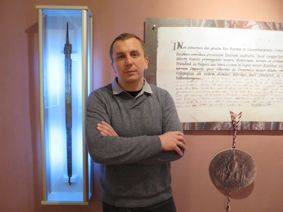 Wojciech Dominiak, dyrektor Muzeum Ziemi Prudnickiej [zdj. Jan Poniatyszyn]