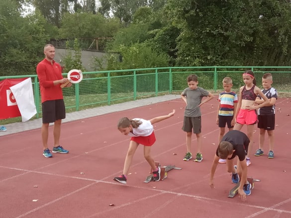 Wakacje z lekkoatletyką przyciągają młodzież na Opolszczyźnie