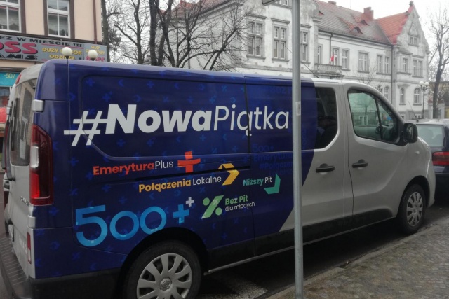 Bus Nowej Piątki odwiedził Grodków, Niemodlin i Tułowice