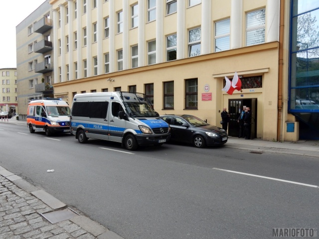 Mężczyzna ze straszakiem wszedł do budynku prokuratury w Opolu. Został zatrzymany