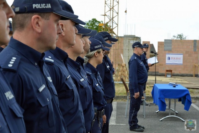 Policjanci z Krapkowic będą mieli nową komendę. Dziś podpisano i wmurowano akt erekcyjny