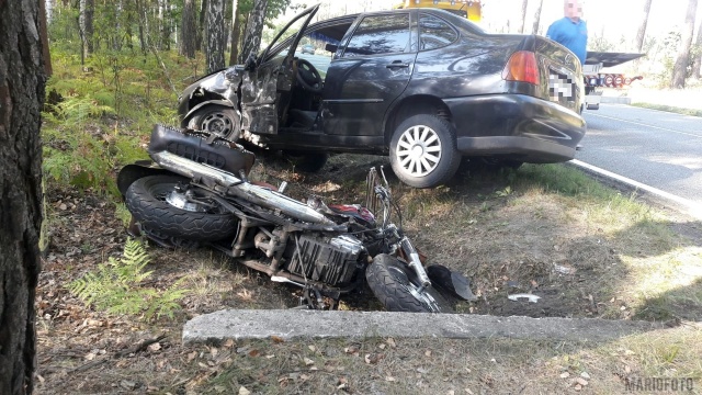Bierdzany - DK 45 - motocykliści ranni w wypadku