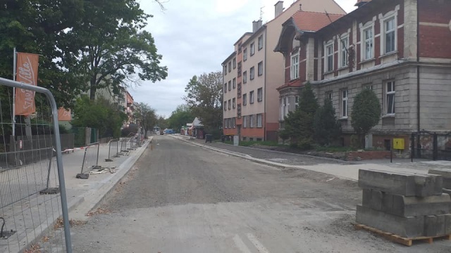 Opole: opóźnia się remont ulicy Oleskiej. Kierowcy muszą uzbroić się w cierpliwość