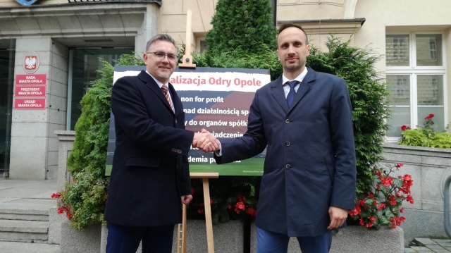 Janusz Kowalski proponuje przekształcenie klubu piłkarskiego Odra Opole w spółkę akcyjną