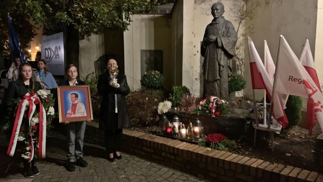 Opolanie uczcili pamięć księdza Jerzego Popiełuszki. W 35. rocznicę śmierci kapelana Solidarności, modlono się o jego kanonizację