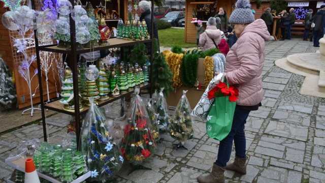 Mnóstwo atrakcji na rynku w Strzelcach Opolskich. Do jutra trwa tam bożonarodzeniowy jarmark