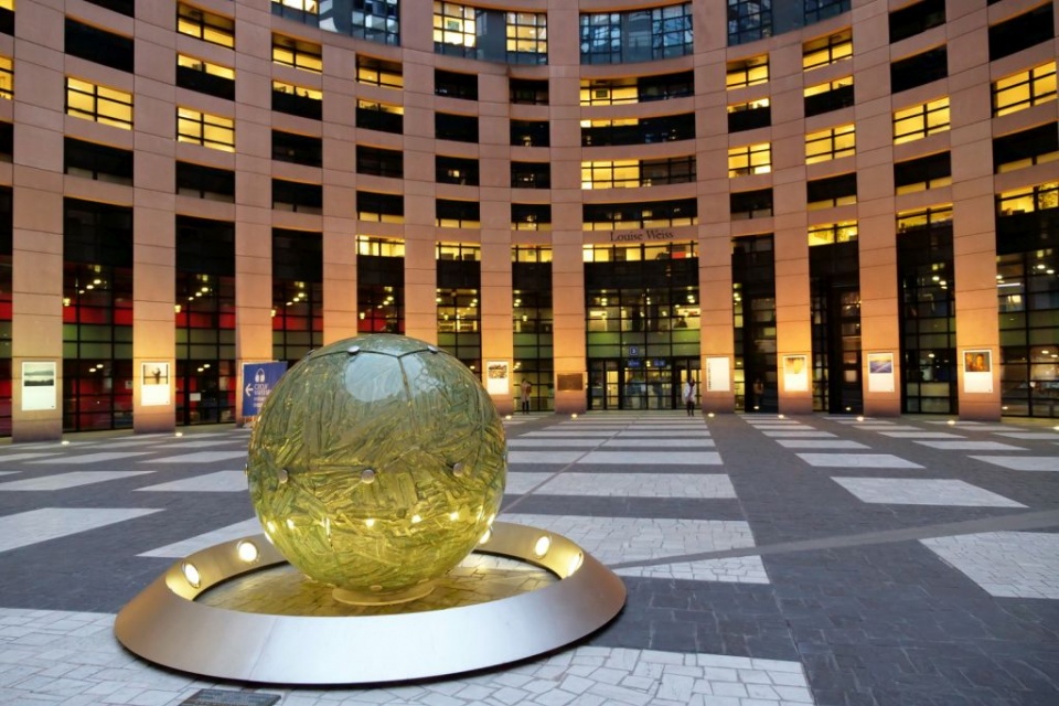 Siedziba Parlamentu Europejskiego w Strasburgu [Fot. Marcin Skomudek]