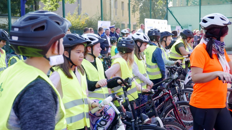 W Opolu rozpoczęła się akcja „Dwa zamiast cztery: Opolskie na rowery” [fot. Mariusz Chałupnik]