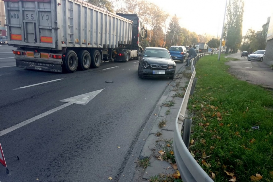 Wypadek w Opolu na ul. Nysy Łużyckiej foto: Mario