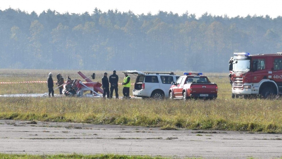 Wypadek samolotu w Kamieniu Śląskich. Ranny 26-letni kursant i 51-letni instruktor [fot. A. Pospiszyl]